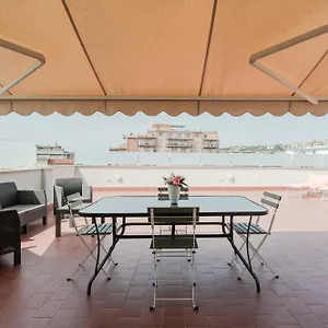  Appartamento Skyview Terrace: Your Urban Escape
